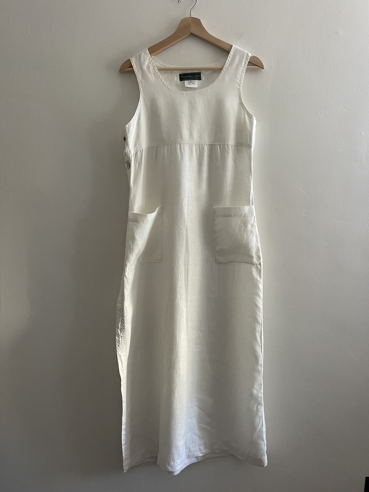 Vintage Size Large Abercrombie & Fitch ‘Reliable Outdoor Goods’ 100