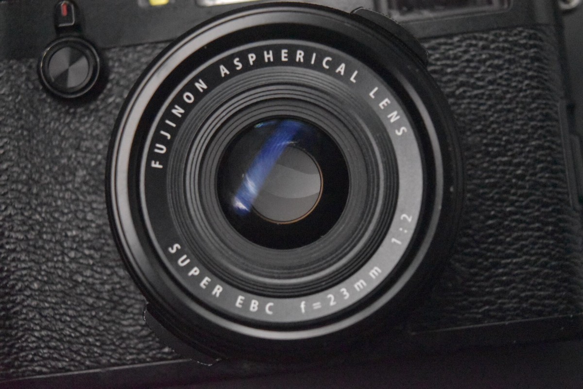 Fujifilm X100F ブラック　多言語版　美品 Amazon.co.jp: Fujifilm Digital Camera Black X100F-B