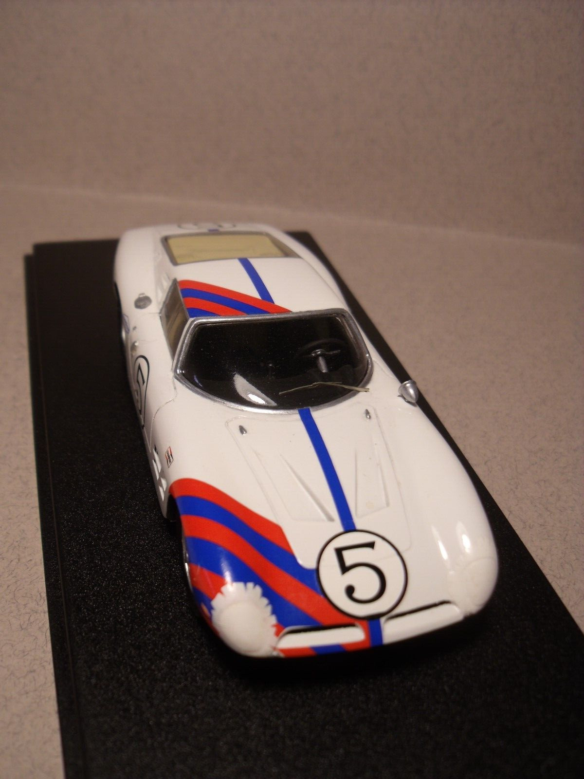 1/43 Bizzarrini Iso Rivolta Sebring 1964 Vroom kit unbuilt miniature de collection