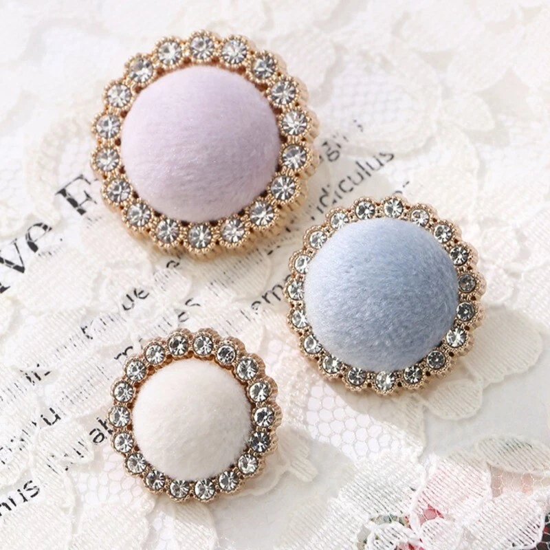 4 Stück Samt Strassknöpfe Rund Nähen DIY Basteln Mantel Pullover Strickjacke - Bild 4 von 4