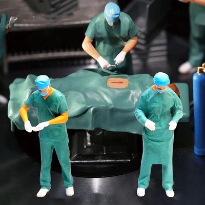 4PCS ''The Surgery'' 1/87 Mini Figure HO 1:87 Miniature Scene 3D Diorama