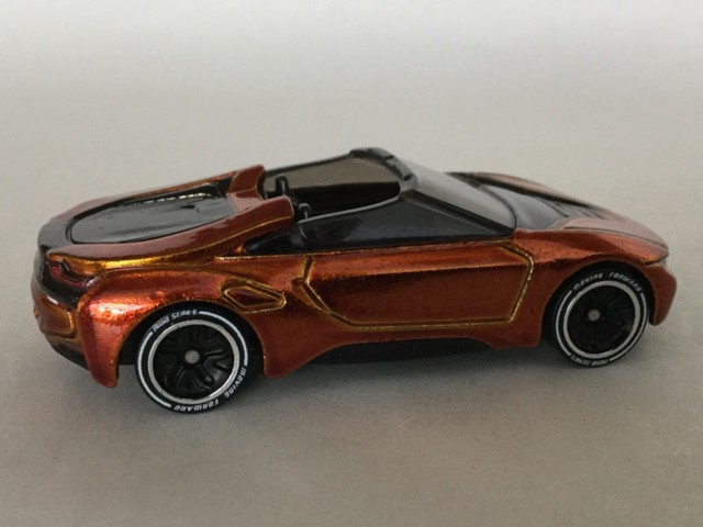Bmw i8 hot wheels