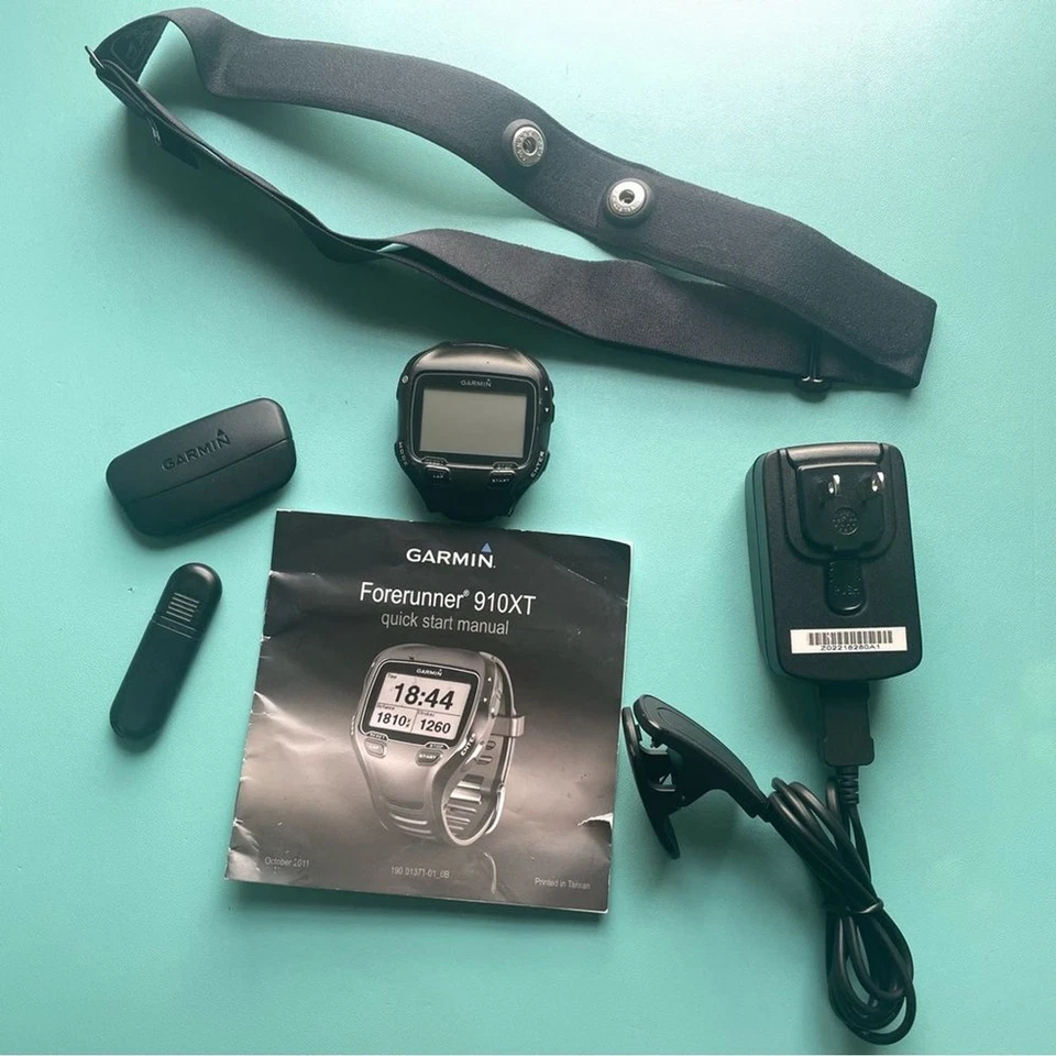 Reloj GPS Garmin Forerunner 910XT Triatlón con Correa HRM y Accesorios Foto 2 de 4