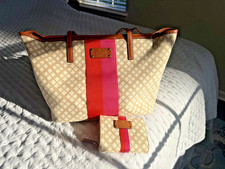Authentic Kate Spade New York Large Tote & Wa...