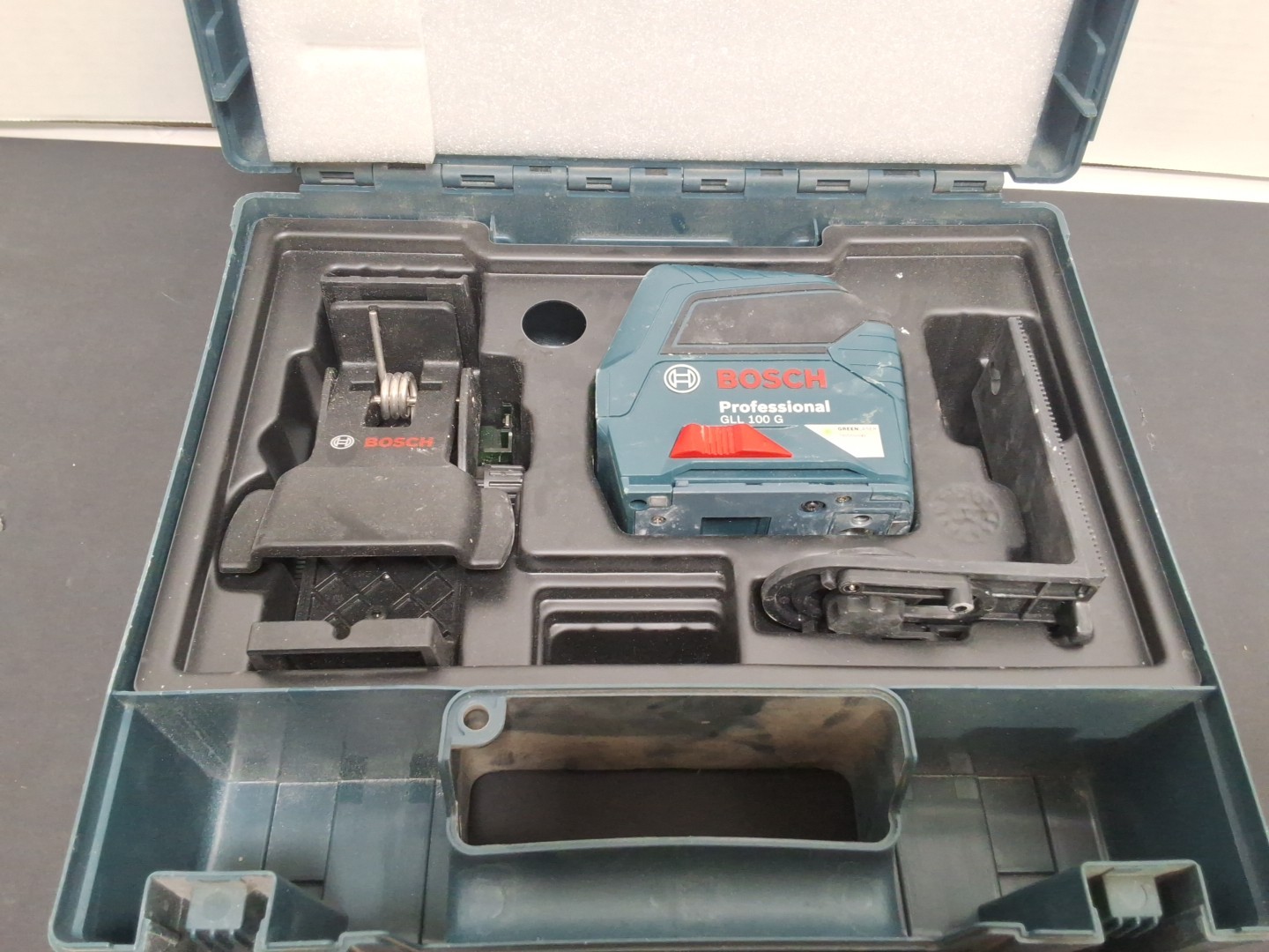 Bosch Professional GLL 100 G Cross-Line Self Leveling Green Laser Level w/ Case
