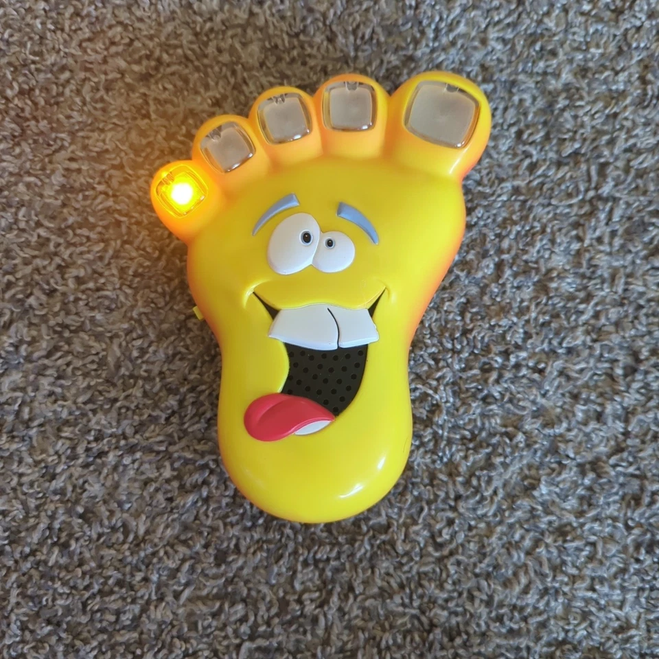 Milton Bradley Tickle Toes - Image 4 of 4