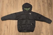 The North Face Boys Reversable Black/Pladded Green 550 Jacket