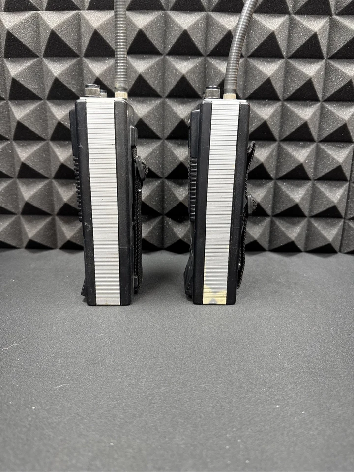 TRC-207 Portable CB Radio, 40 Channel, 5W 2-Way Radios Pack of 2 - Image 4 of 4