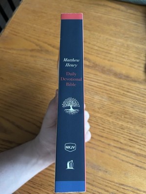 Holy Bible : New King James Version, Matthew Henry Daily Devotional, Red Lett...
