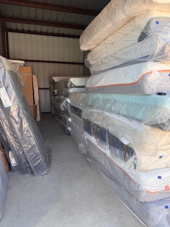 Tempur-pedic mattress Pro Adapt Medium Contour   Twin XL/ Split CK ex-display. - Image 2 of 4