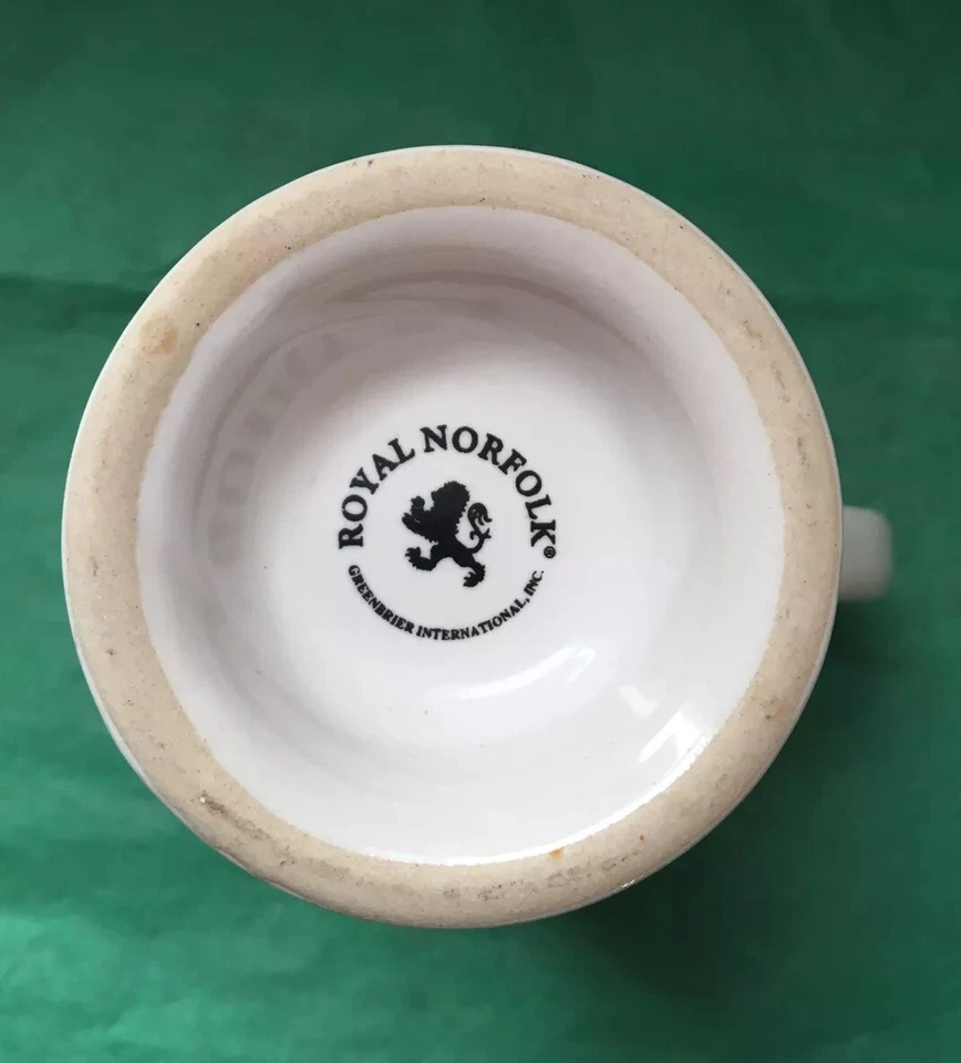 Taza de café Get Lucky🍀Be Irish Día de San Patricio 5" de alto cerámica Royal Norfolk Foto 4 de 4