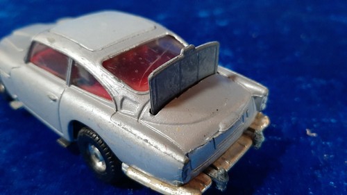 M5 VINTAGE TOY CAR CORGI TOYS 1:43 1/43 DBJ ASTON MARTIN 007 JAMES BOND FILM - Picture 6 of 7