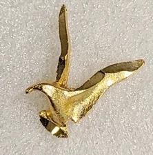 Vintage Gold Tone Seagull Sea Bird Tie Lapel Brooch Pin Natical New Old Stock