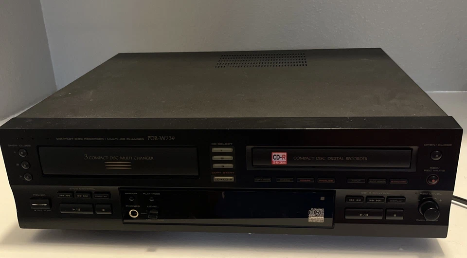 Pioneer PDR-W739 Dual Drawer CD Recorder/Copier & 3-Disc CD Changer - Image 3 of 4