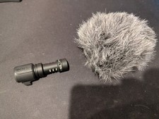 Rode VideoMic Me-L iPhone/iPad Microphone for...