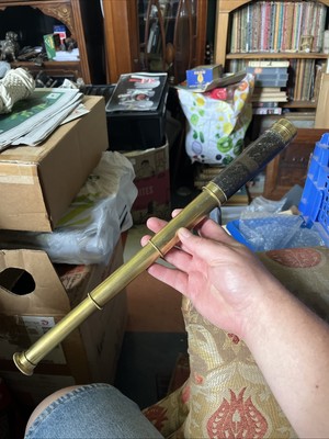 Antikes Dreizug Teleskop aus Leder und Messing