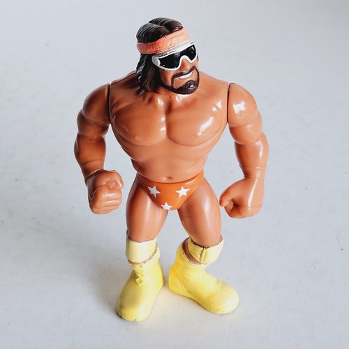 WWE WWF Macho Man Randy Savage Hasbro Titan 1990 V...