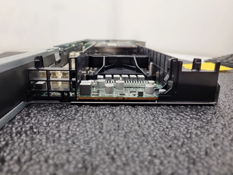 HPE ProLiant XL170R Gen10 Blade Server Xeon 6130 8Gb Ram - Image 4 of 4