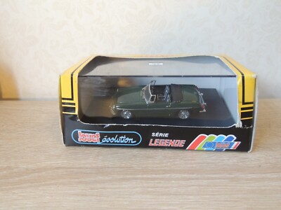 Jouef Evolution 1:43 MGB Mk II - Serie Legende-BRG - Cased Diecast Modellauto