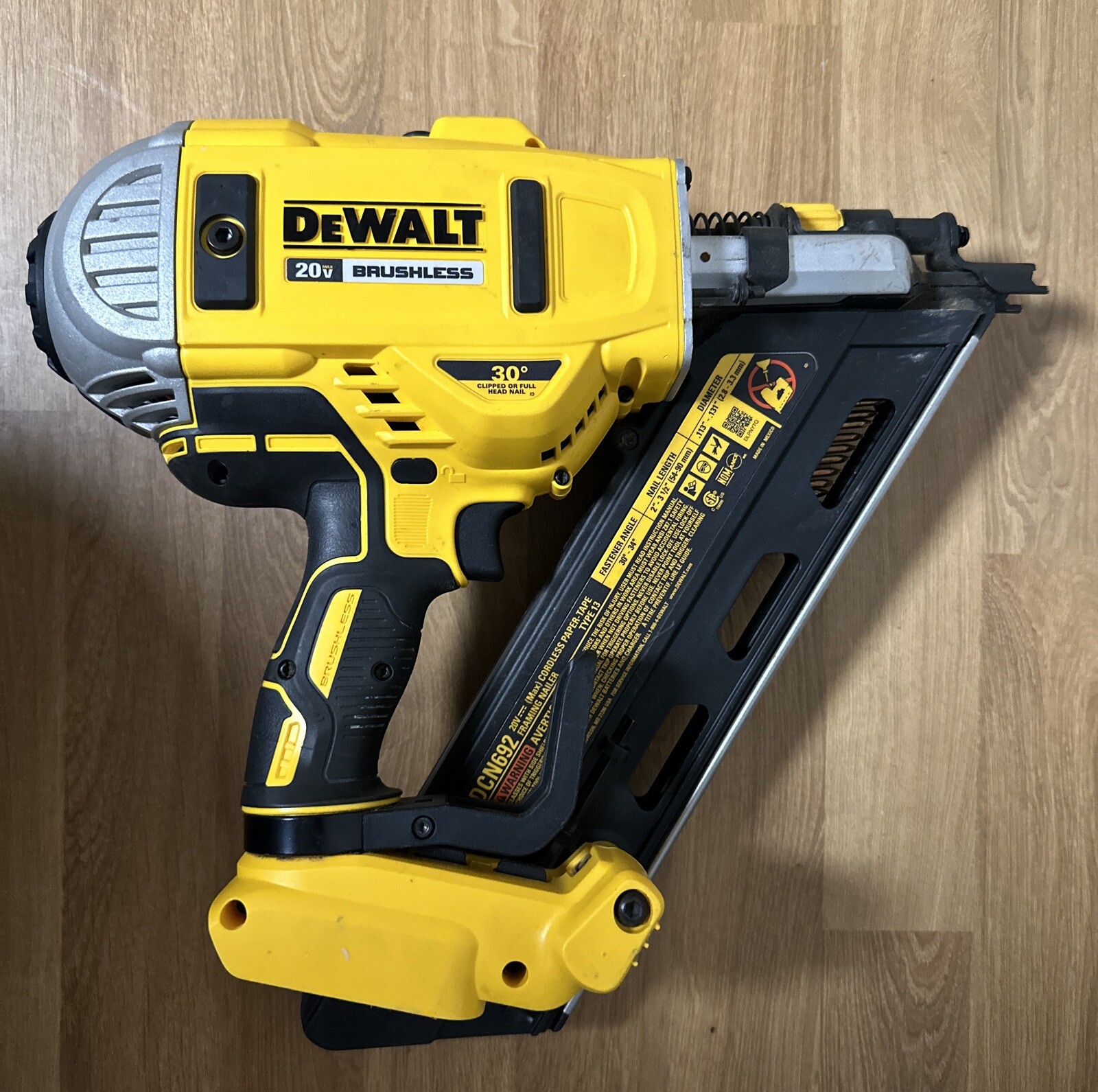 DeWALT DCN692 20V MAX XR Brushless Cordless LiIon Framing Nail Gun