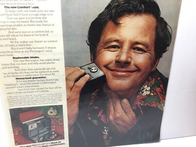 1972 Remington Mark IV, Makes close shaves comfortable. Original Christmas Ad.