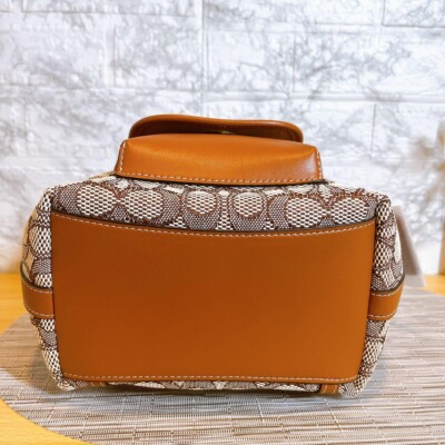 Coach● Harper Backpack - truffle bunnished amber COACH CAM31 Harper Back Pack With Horse and Carriage Print