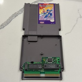 Mega Man 4 (Nintendo NES, 1992 Capcom) Authentic Complete CIB Manual TESTED
