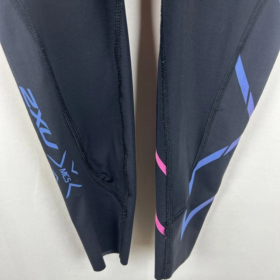Legging Mujer 2XU Negro con Diseño Rosa y Azul Talla S Foto 2 de 4