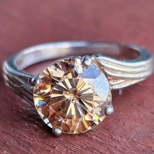 Sterling Silver Citrine Solitaire Ring Size 8 – 3.93g – Marked 925 Vintage Style