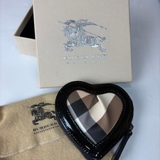 Burberry Heart-Shaped Boxed Unused mint