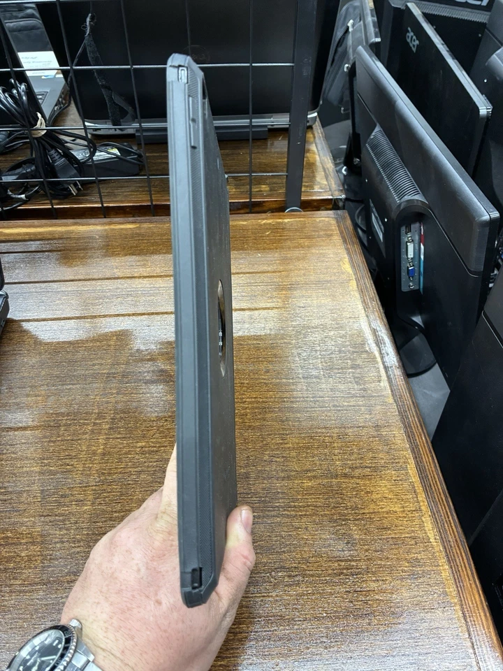 OTTERBOX Defender Pro Series Case for Apple iPad (8th & 7th Gen) - Black... - Image 3 of 4