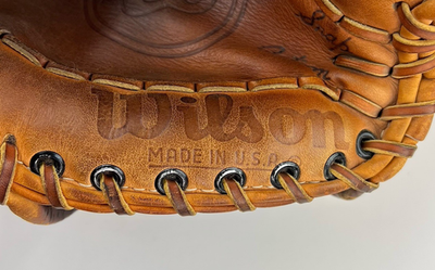 Wilson　A2000 米国製 Made in USA Vintage 1980s Wilson A2000 - L Baseball Glove Dual Hinge RH