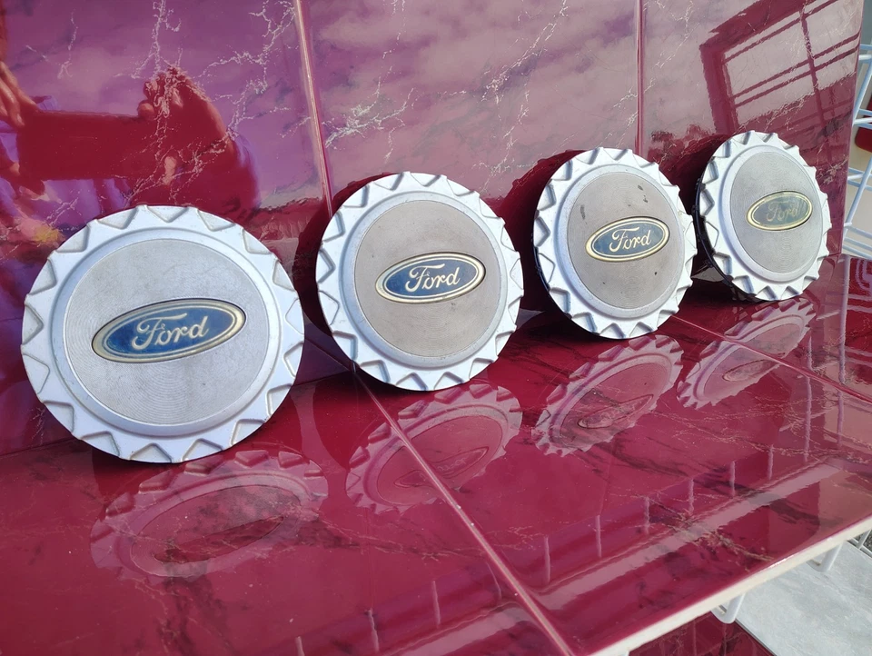 Juego de (4) tapas centrales de rueda Ford Crown Victoria 1992-1997 OEM # F2AC-1A096-BB Foto 4 de 4