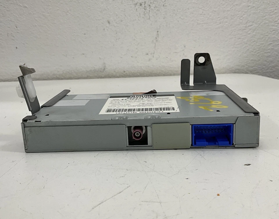 2011 Subaru Outback Satellite Radio Receiver Module Unit 86241XA00A OEM - Image 3 of 4