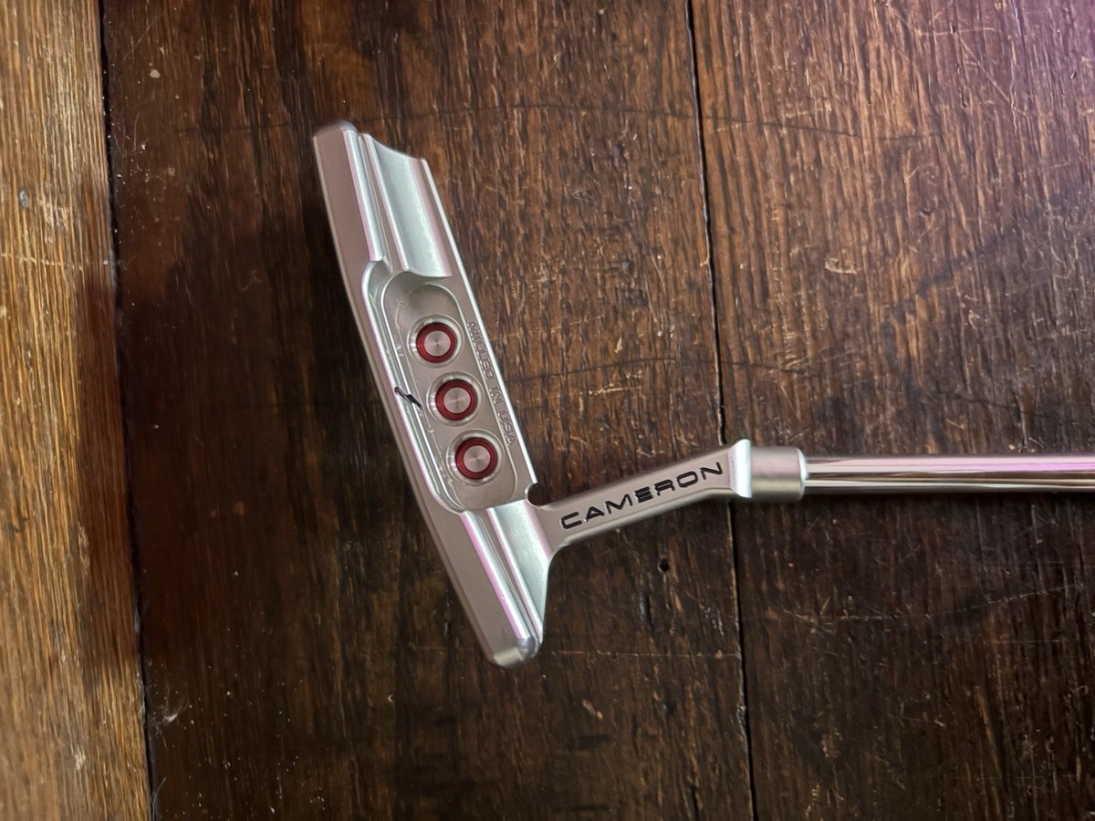 Left Hand Scotty Cameron Special Select Newport 2 34” Putter