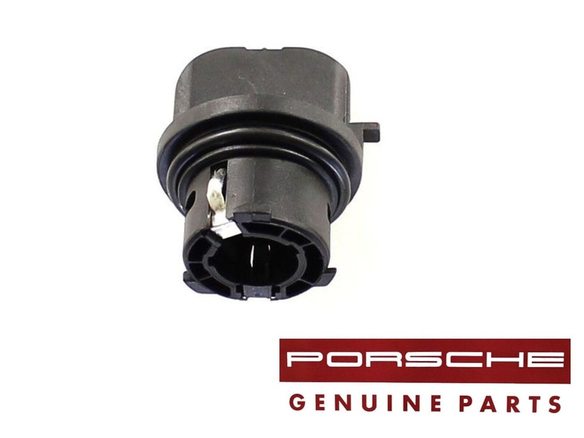 Porsche Cayenne (2003-2006) Front Turn Signal Light Bulb Socket