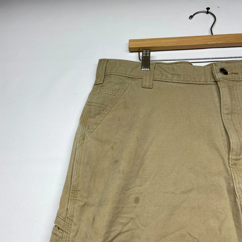 Bermuda de trabalho Carhartt masculina 36 cáqui frente plana ajuste relaxado zíper mosca bolsos com barra - Imagem 4 de 4