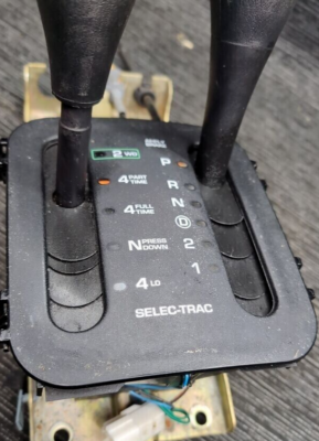 1999-2004 Jeep Grand Cherokee WJ Quadra/Selec-Trac Shifter
