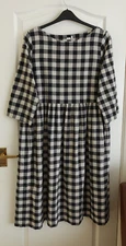 Toast Cotton Cashmere Gingham Dress Size Medium Black Ecru Check Sleeves A Line