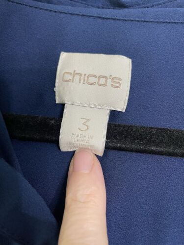 Camicetta Chicos blu navy con colletto a V LS bottoni oro donna XL (3) carriera - Foto 2 di 9