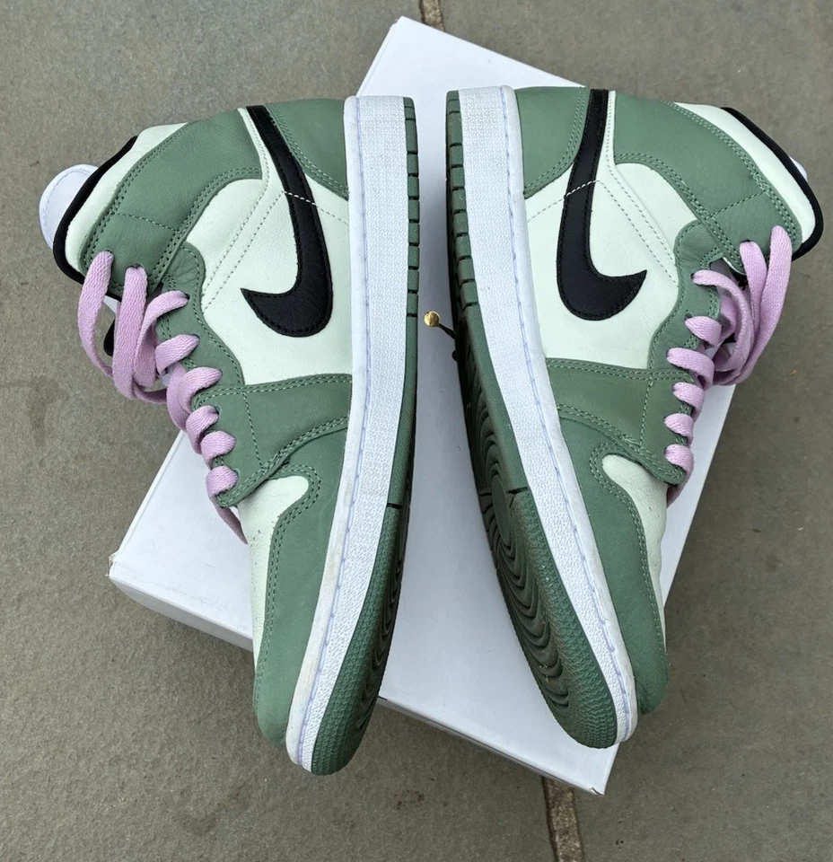 Nike Air Jordan 1 Mid Women’s 10 Men’s 8.5 Dutch Green - Image 4 of 4
