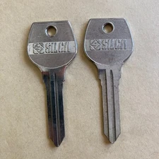 2x SILCA MAZ2 UNCUT BLANK AUTOMOTIVE C192A ILCO MZ9 CAR KEY NOS NEW OLD STOCK