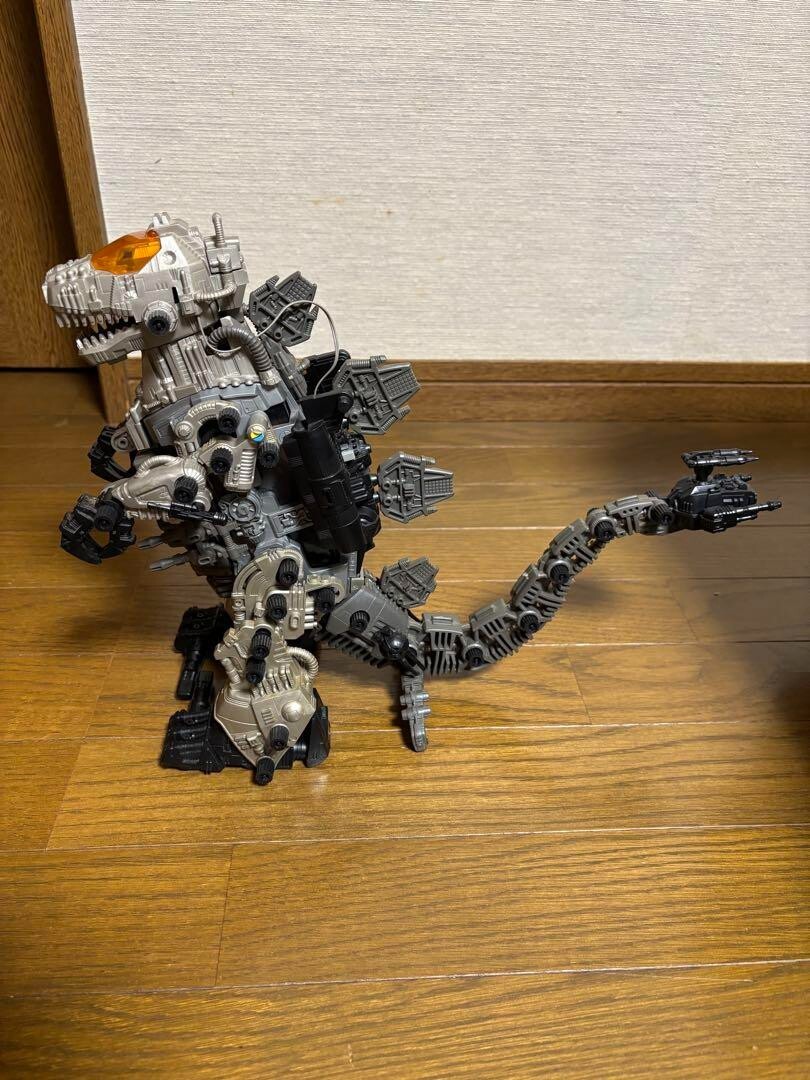 ZOIDS GOJULAS 恐竜タイプ 001 s-l400.jpg