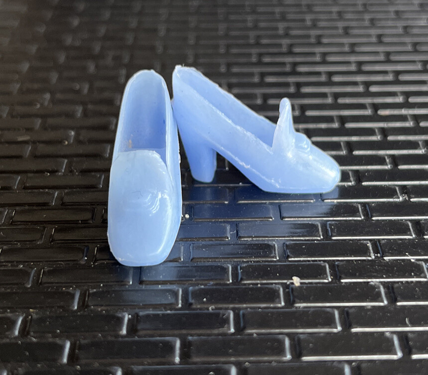 Vintage Barbie / Clone Dolls Light PERIWINKLE BLUE Pilgrim Heels