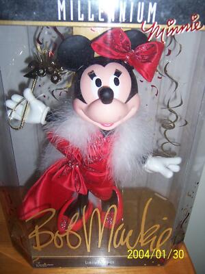MILLENNIUM　Minnie Disney Collector Doll