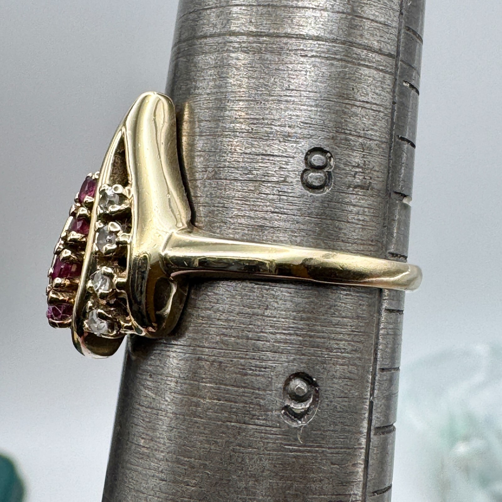 Solid 10k Gold Ring with Ruby and Diamond / Size … - image 7