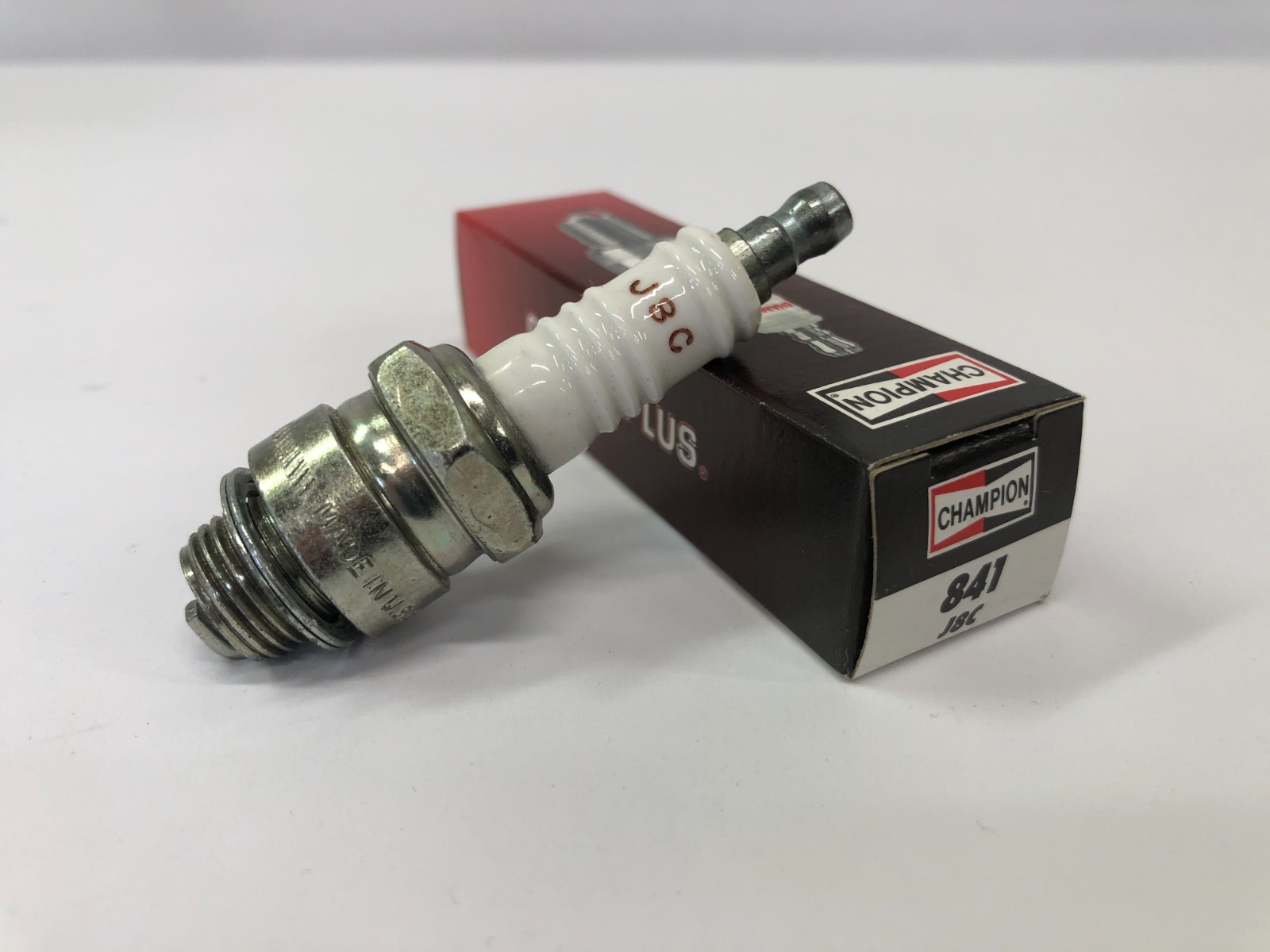 Champion Spark Plug 841 J8C