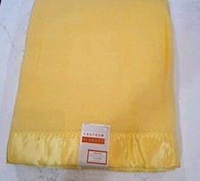 NOS New Chatham 100 Duraloom Acetate Blanket Yellow Vintage 72 X90 Satin Trim