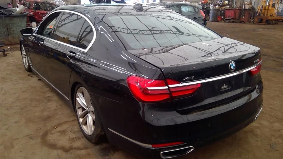 (LOCAL PICKUP ONLY) Rear Bumper Park Assist Fits 16-19 BMW 750i 6644284 Foto 3 de 4