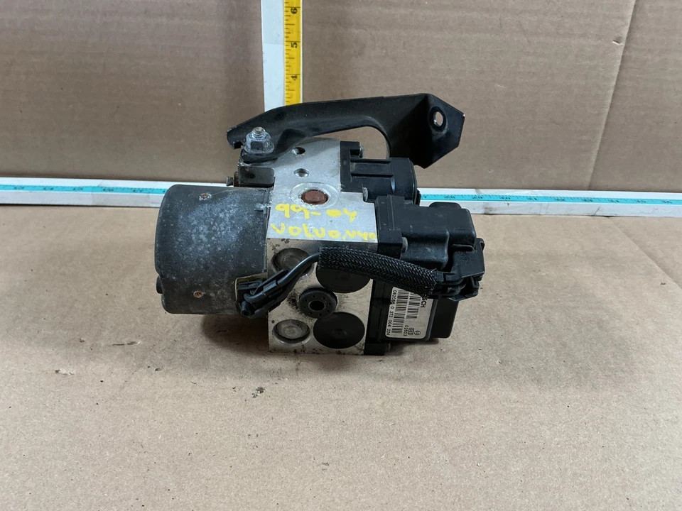 1999-2004 Volvo V40 ABS módulo de controle de bomba de freio antibloqueio 30857585 - Imagem 3 de 4